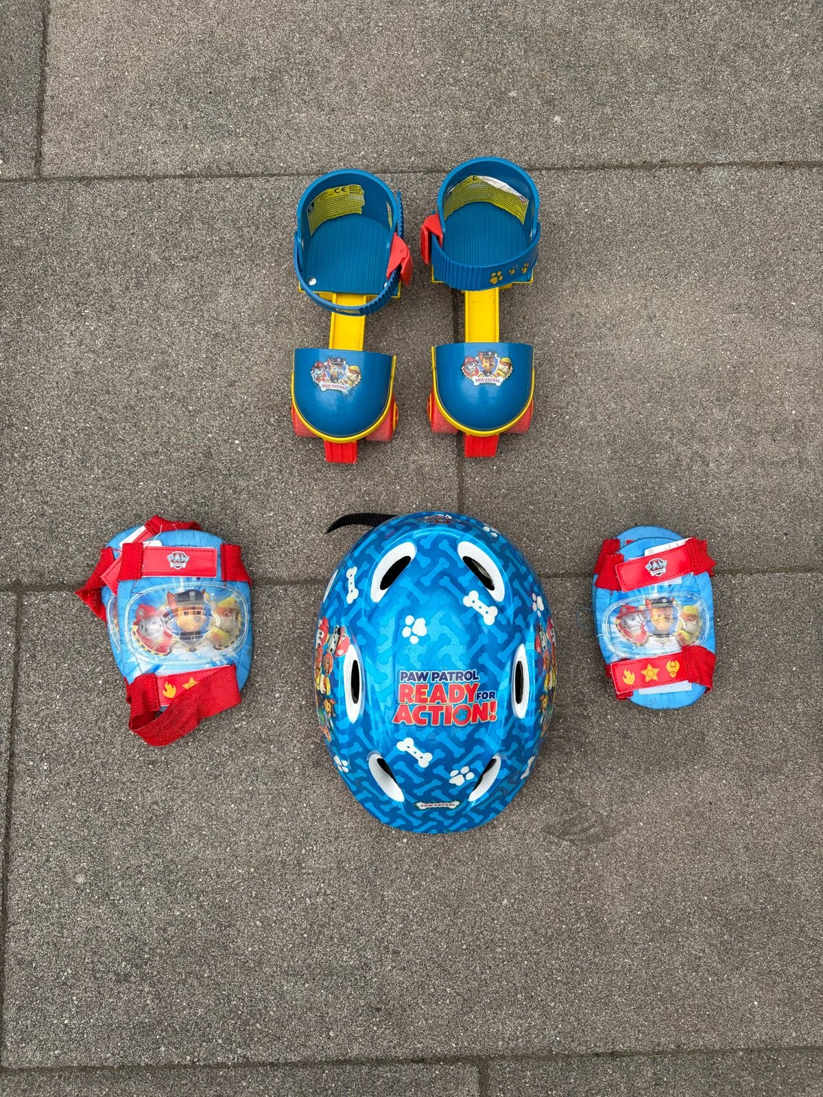 Paw Patrol rolschaatsen, helm en beschermers set, Ophalen, Verstelbaar, Gebruikt, Kinderen