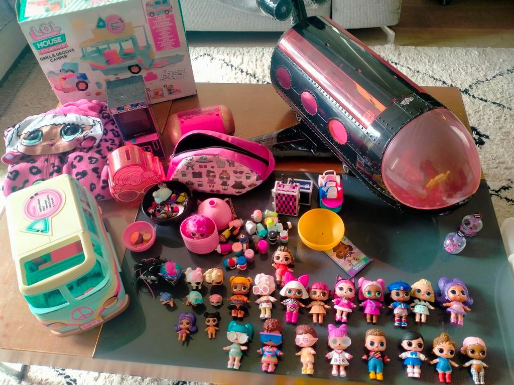 Groot pakket LOL surprise vliegtuig camper poppetjes, Ophalen of Verzenden, Zo goed als nieuw, Overige typen