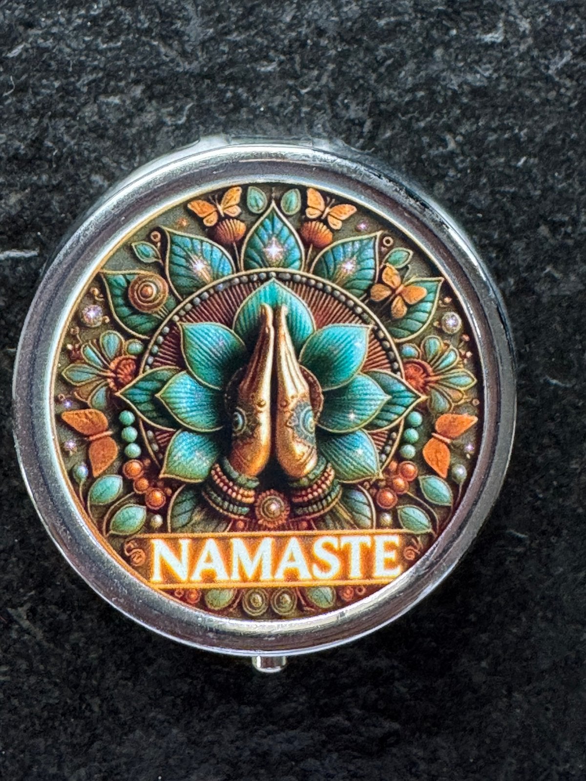 Pillendoosje Medicijndoosje - Namaste - Yoga - Turquoise, Sieraden, Tassen en Uiterlijk, Ophalen of Verzenden, Nieuw