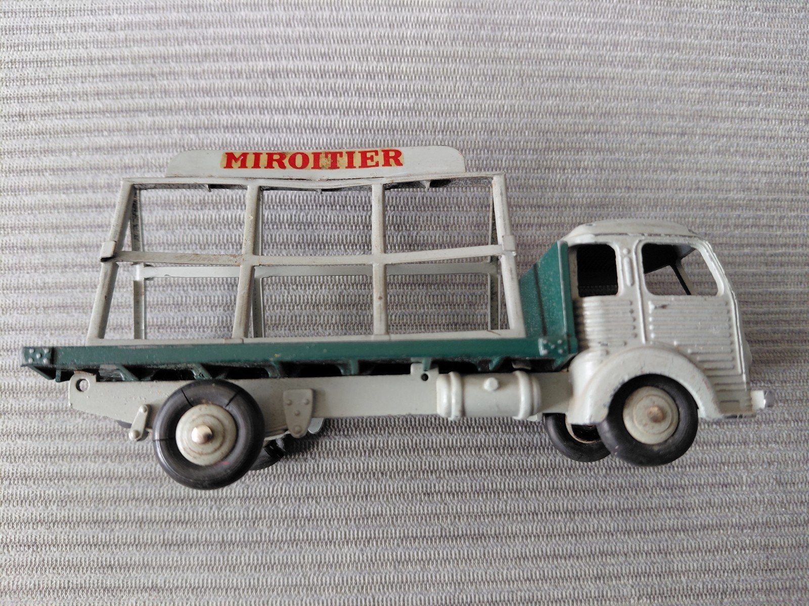 Dinky Toys Simca Cargo Miroitier Saint-Gobain, Ophalen of Verzenden, Gebruikt