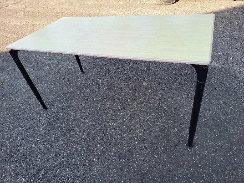 werktafel / bureau , hoogte verstelbaar, Overige typen, 160 cm, Metaal, Geel
