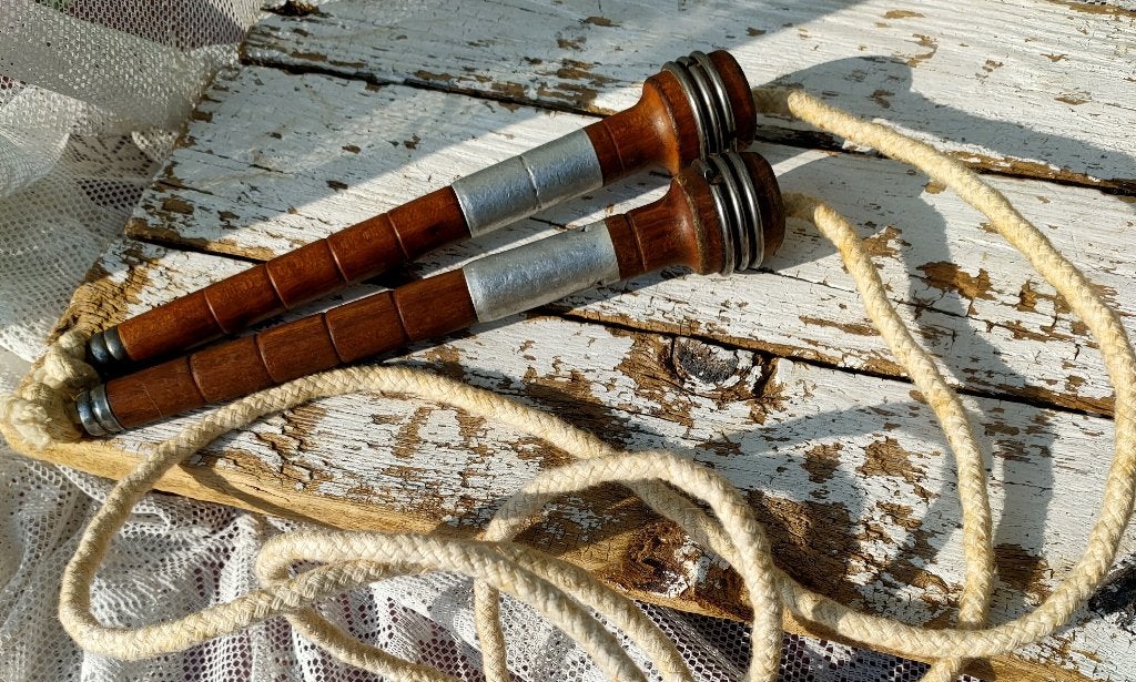 Oud houten springtouw voor kids of volwassenen., Ophalen of Verzenden, Zo goed als nieuw