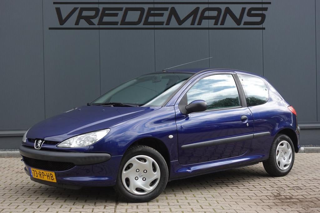 Peugeot 206 1.4 X-line, Voorwielaandrijving, 31 €/maand, 4 cilinders, Blauw