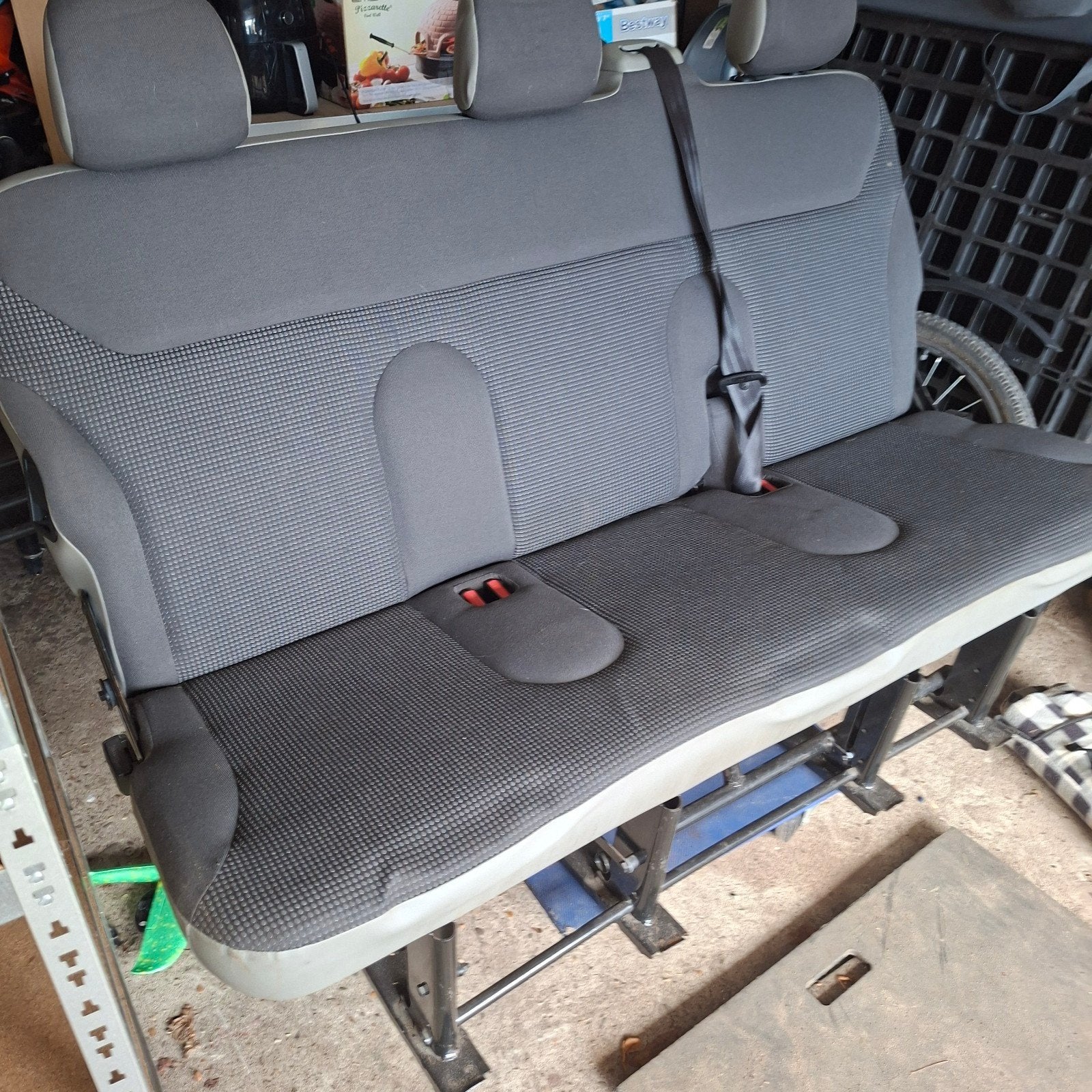 achterbank opel vivaro uit 9 persoons bus 2003, Ophalen, Gebruikt, Opel