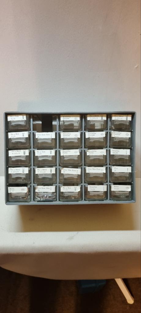 Ladekastje met 24 min 1 lade met assortiment ijzerwaren, Ophalen of Verzenden