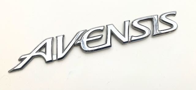TOYOTA Avensis    LETTERS LOGO MERK, Verzamelen, Ophalen of Verzenden, Gebruikt, Auto's