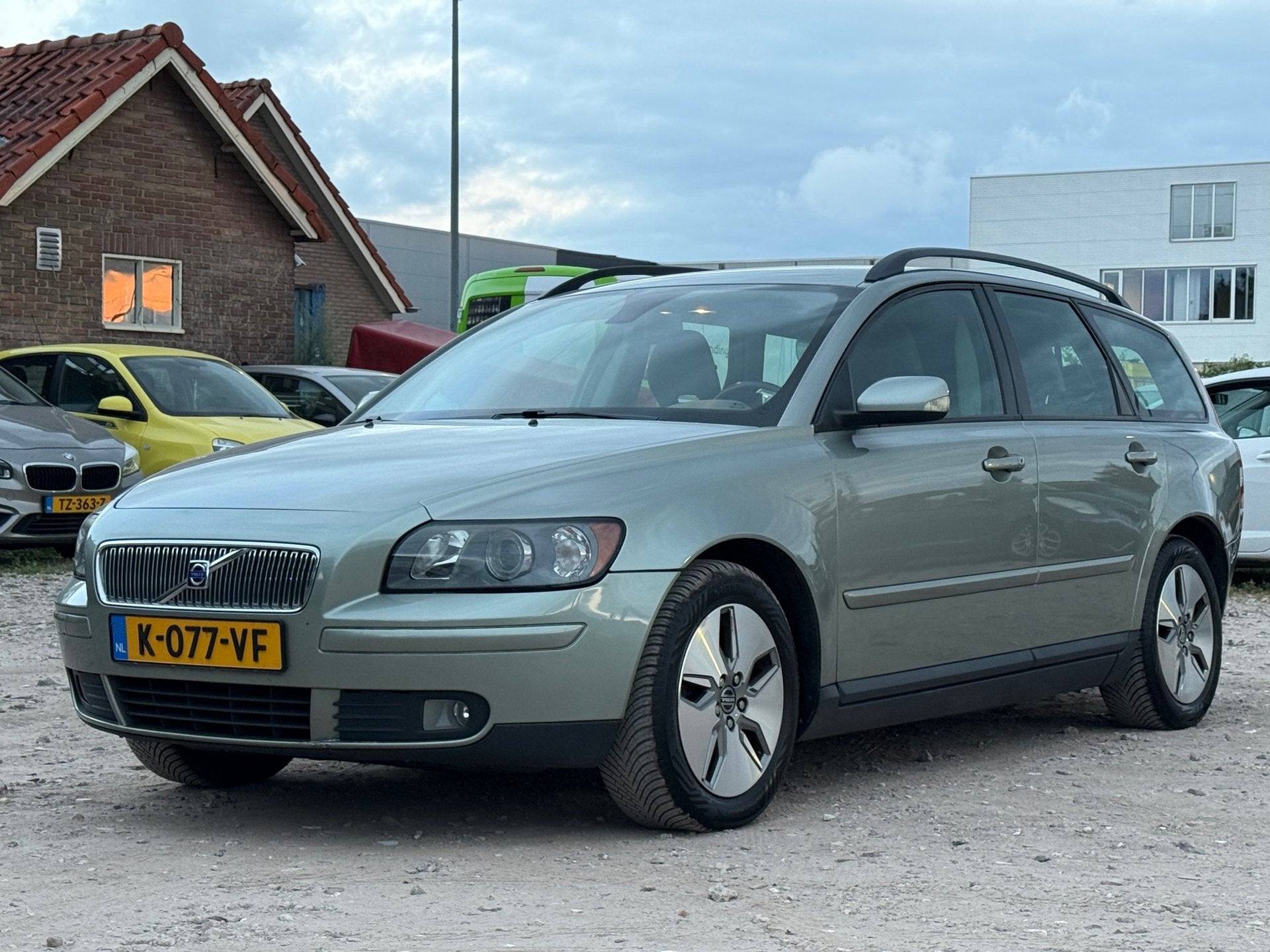 Volvo V50 2.4/ AUTOMAAT/ VELGEN, Gebruikt, 700 kg, 11 km/l, 5 cilinders