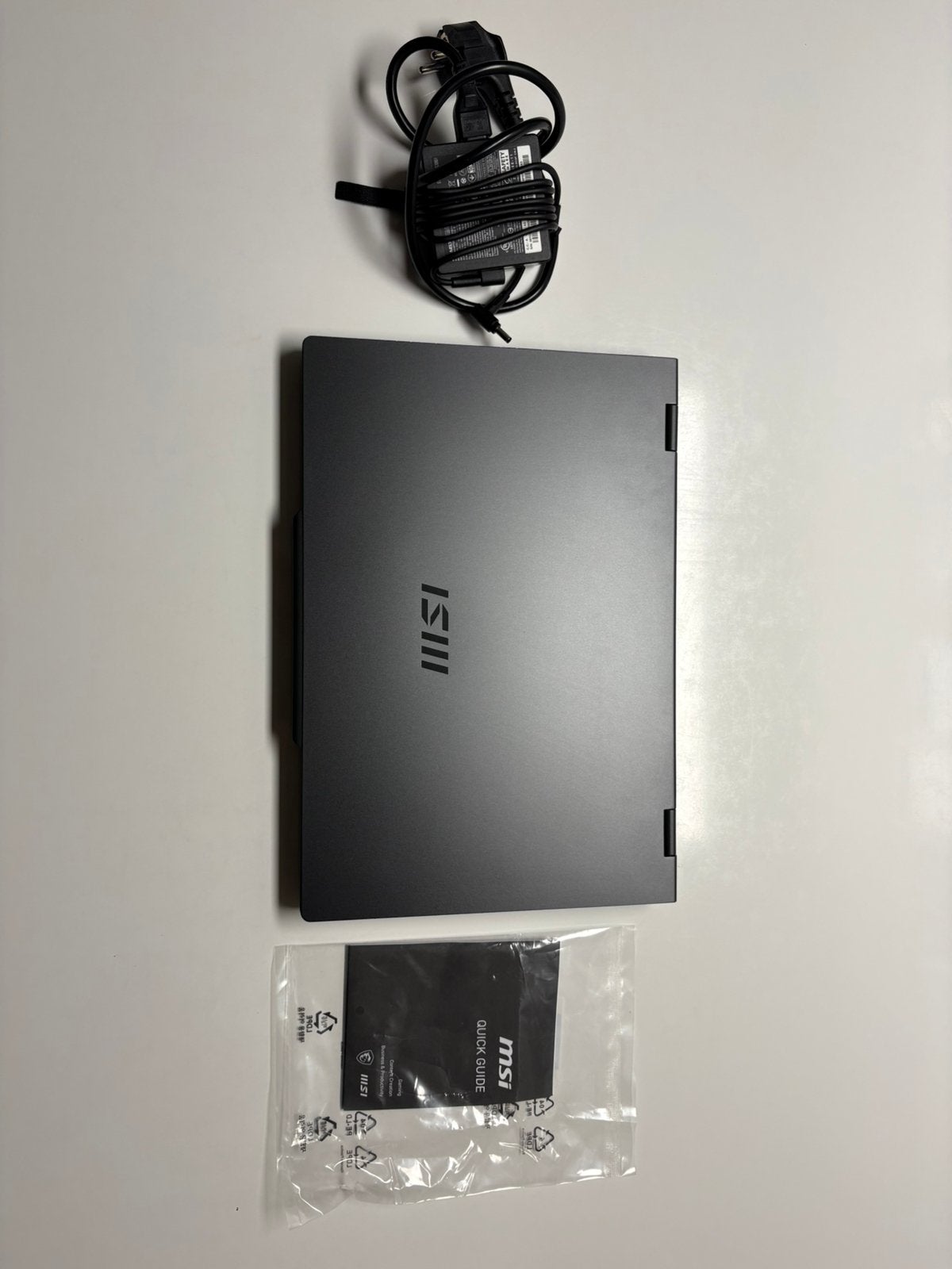 Foto 2 van MSI Venture 16 AI – 32GB RAM / 1TB SSD – zeer nette staat