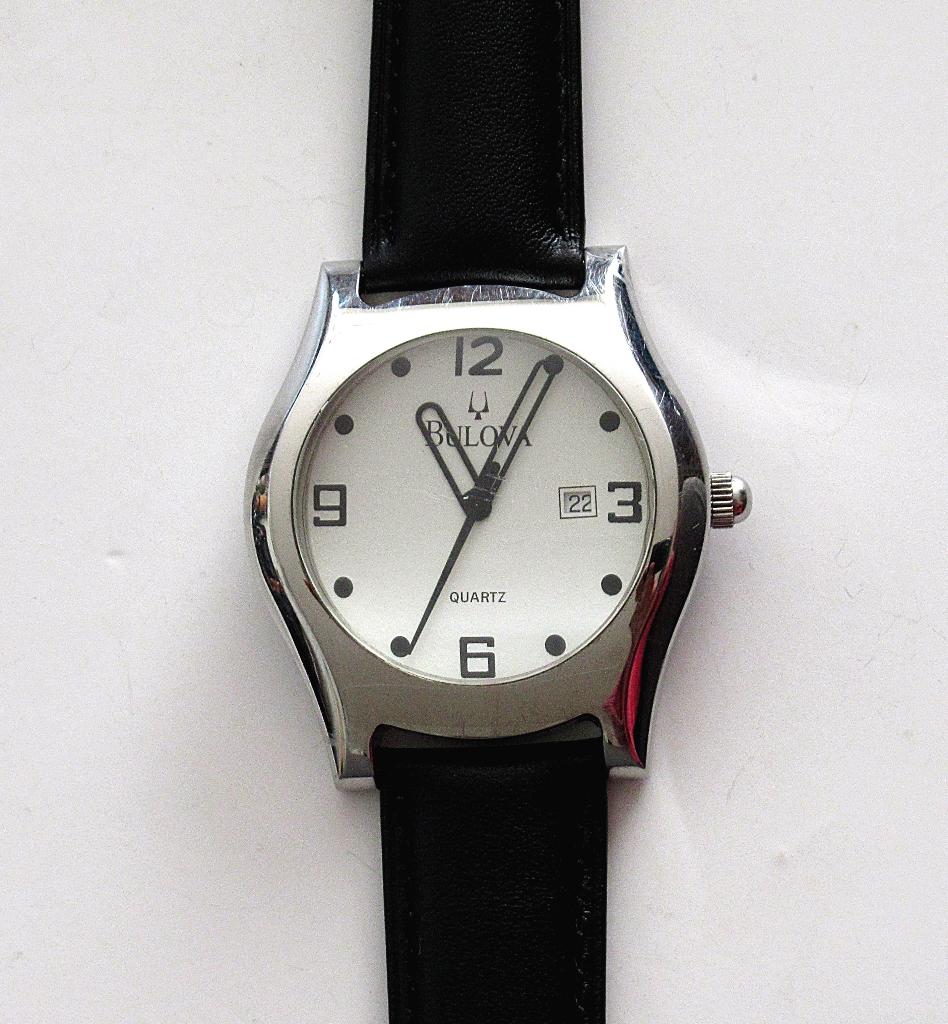 Bulova heren quartz horloge met kalender., Ophalen of Verzenden, Staal, Overige merken