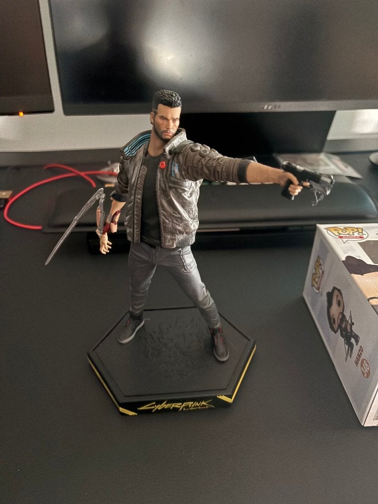Cyberpunk v-male statue, Ophalen of Verzenden, Zo goed als nieuw