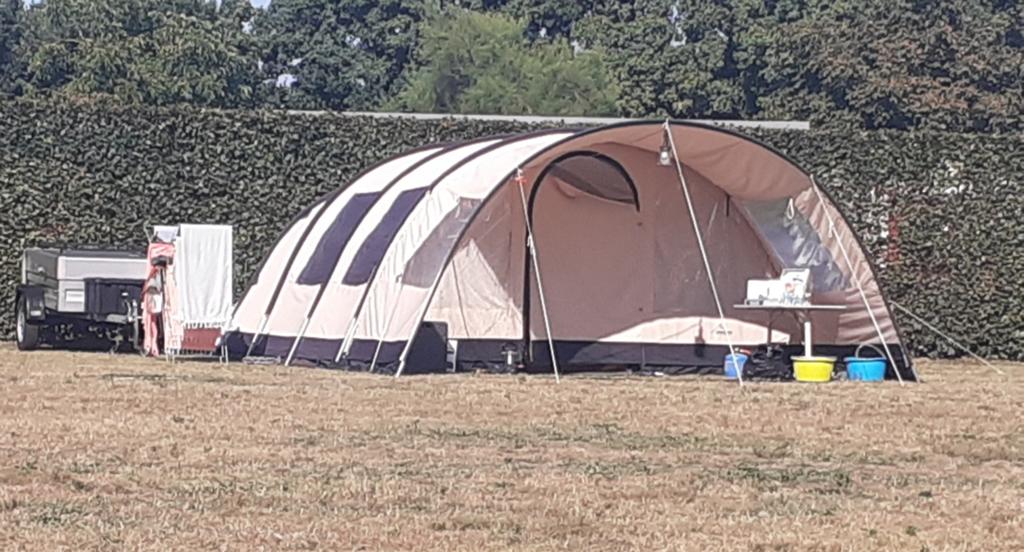 Obelink familia 6 tent, Ophalen, Zo goed als nieuw, Tot en met 6