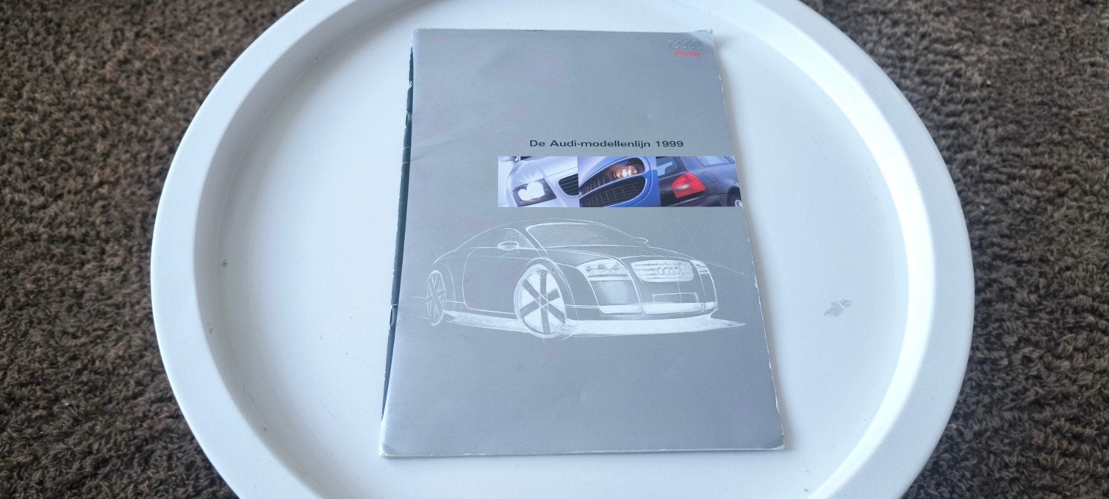 Audi Modellenlijn 1999, Ophalen of Verzenden, Gelezen, Audi