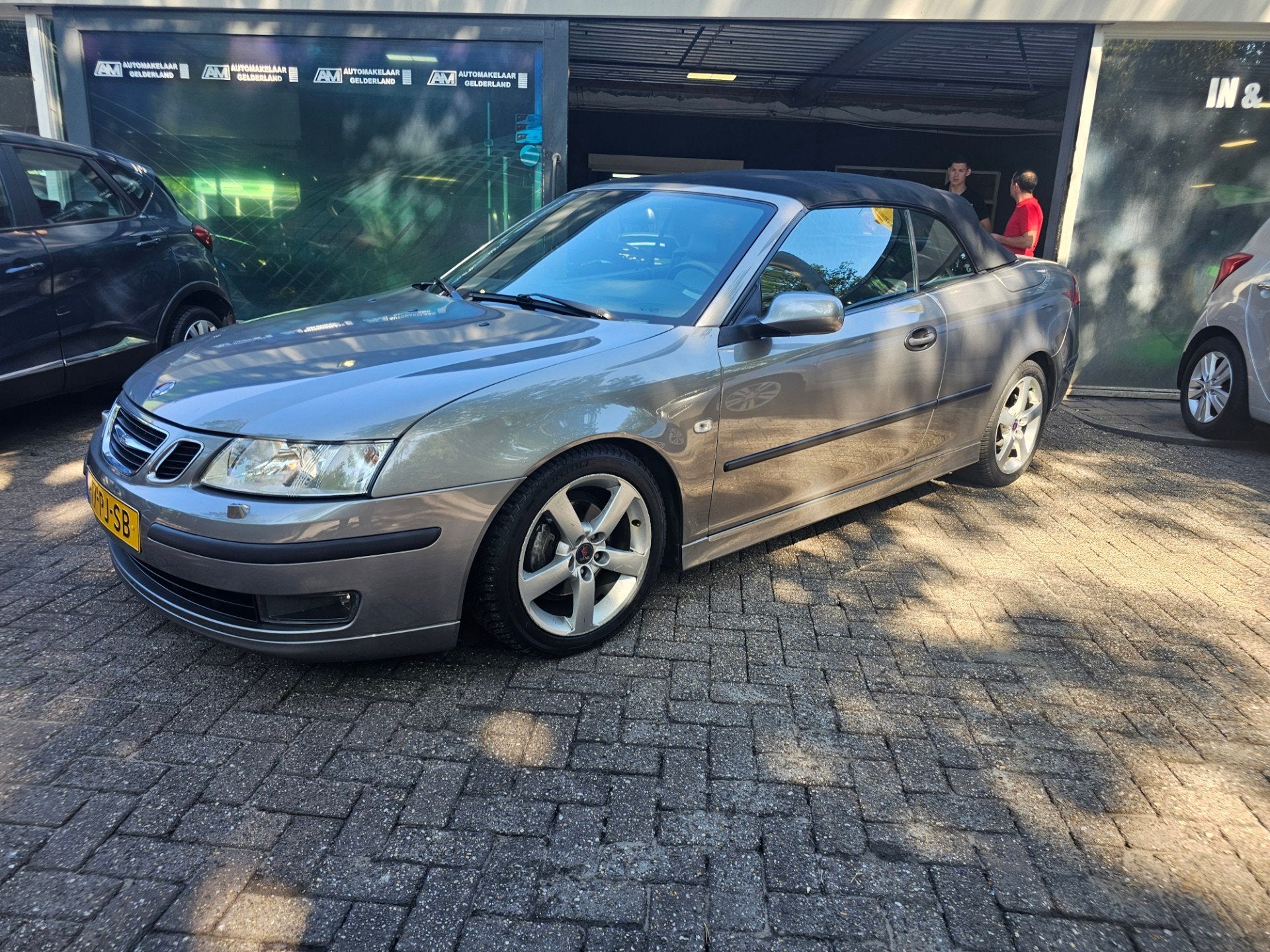 Saab 9-3 Cabrio 2.0t Vector | 2E EIGENAAR | 3/6 OF 12 MND GA, 1998 cc, Gebruikt, Zwart, 4 cilinders