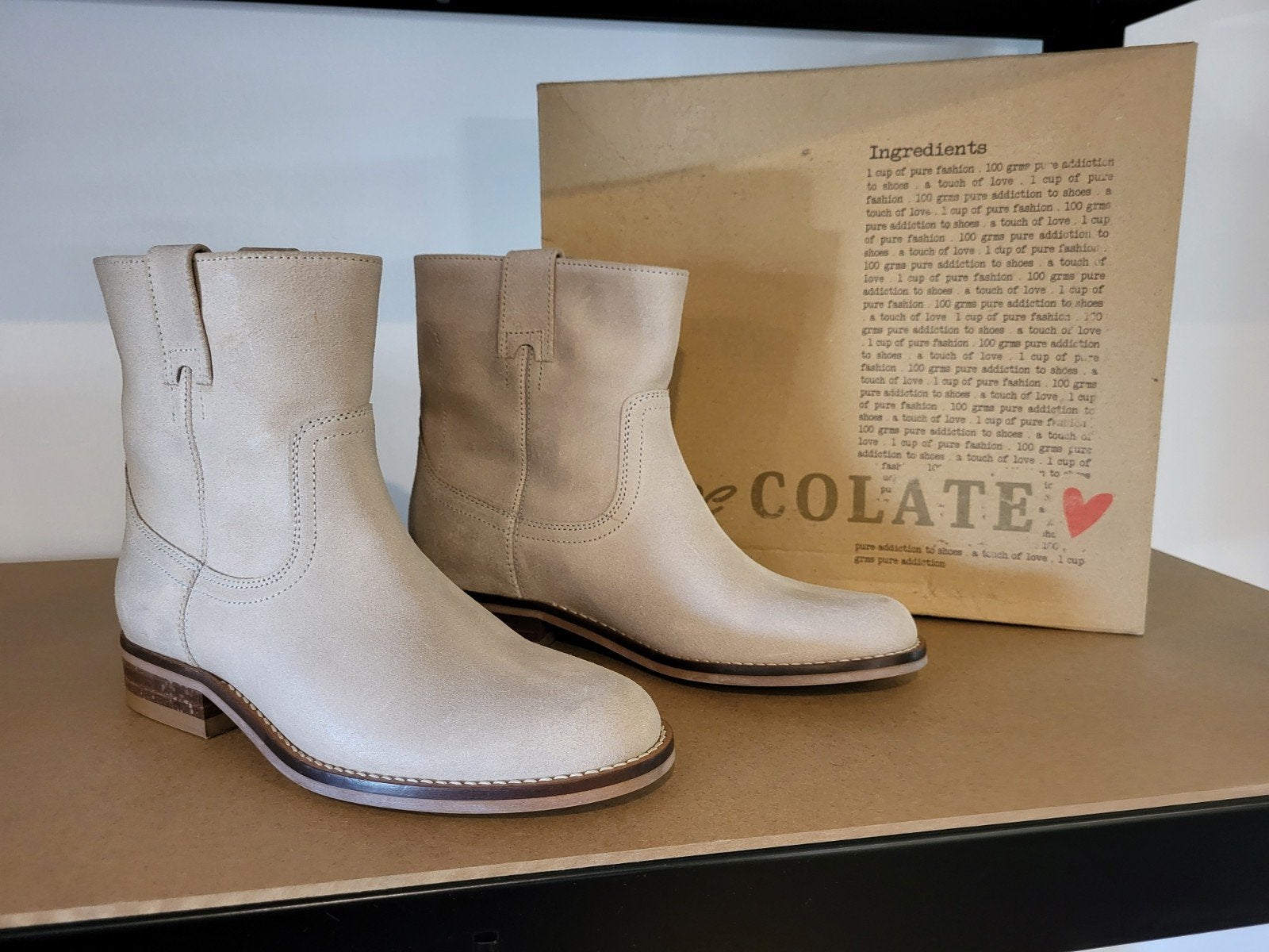 Shoecolate beige laarsjes - Nieuw in doos, Shoecolate, Ophalen of Verzenden