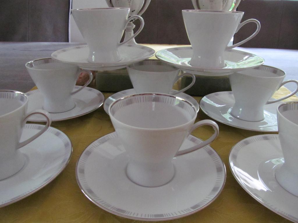6 Rosenthal Form 2000 Kop en Schotels, Huis en Inrichting, Keuken | Servies, Ophalen of Verzenden, Zo goed als nieuw, Overige stijlen