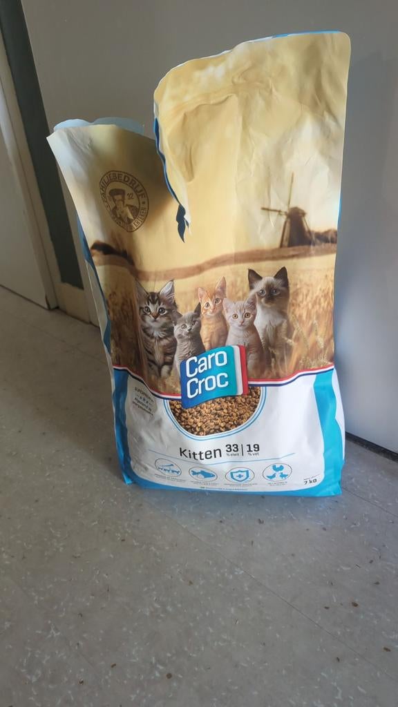Kittenvoer, Ophalen, Kat