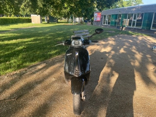 vespa sprint 2017 snor, Fietsen en Brommers, Scooters | Vespa, Ophalen, Gebruikt, Maximaal 45 km/u, Vespa S