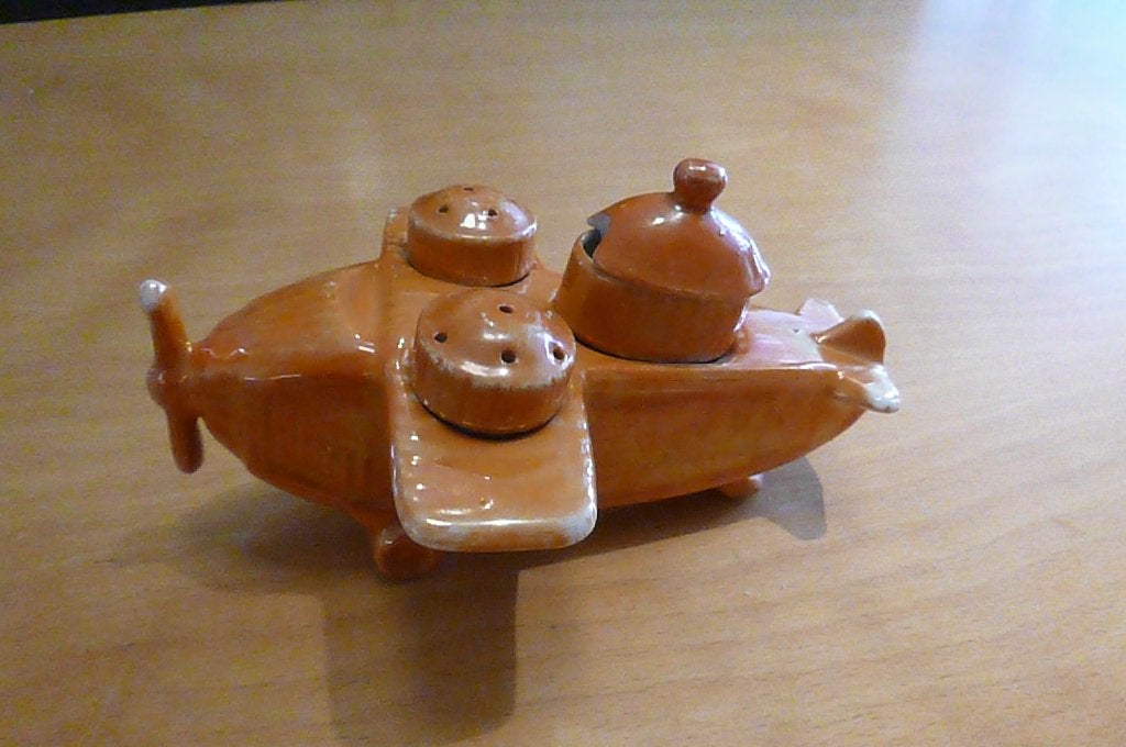 retro peper- en zoutstelletje in de vorm van een vliegtuig, Verzamelen, Retro, Ophalen of Verzenden, Overige typen