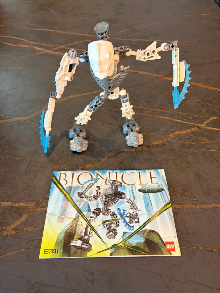 Lego Bionicle 8741 Toa Hordika Nuju compleet met boekje, Kinderen en Baby's, Speelgoed | Duplo en Lego, Bionicle, Lego, Ophalen of Verzenden