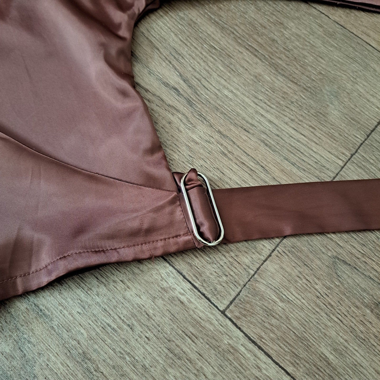 bruin satijnen blouse mt L/XL, Ophalen of Verzenden, Zo goed als nieuw, Maat 42/44 (L), Bruin