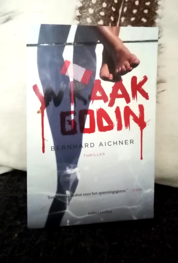 Boek thriller Wraakgodin door Bernhard Aichner, Ophalen, Gelezen