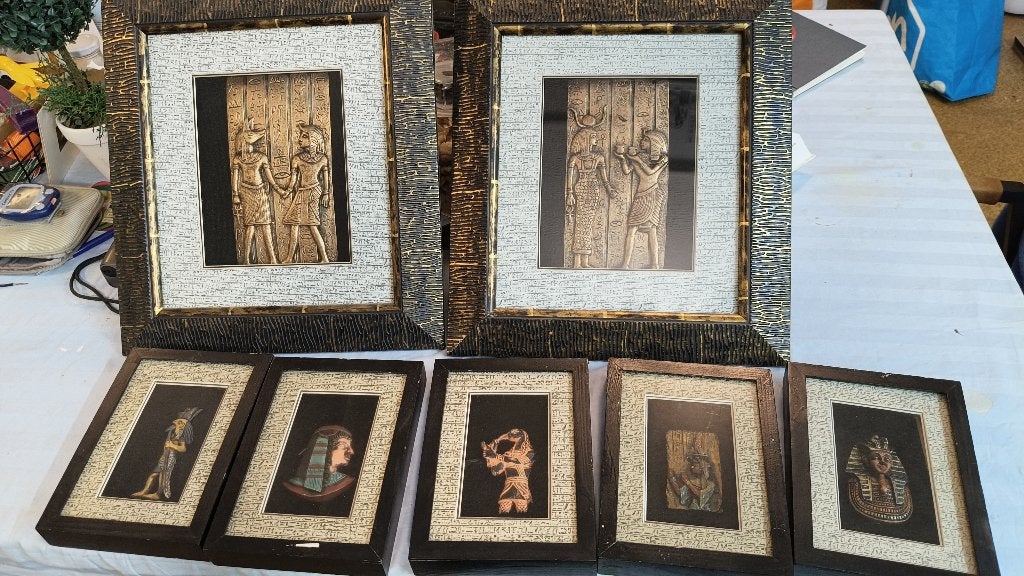 Set Egyptische wanddecoratie in lijst 7 stuks, Gebruikt, Oosters, Ophalen of Verzenden, Goud