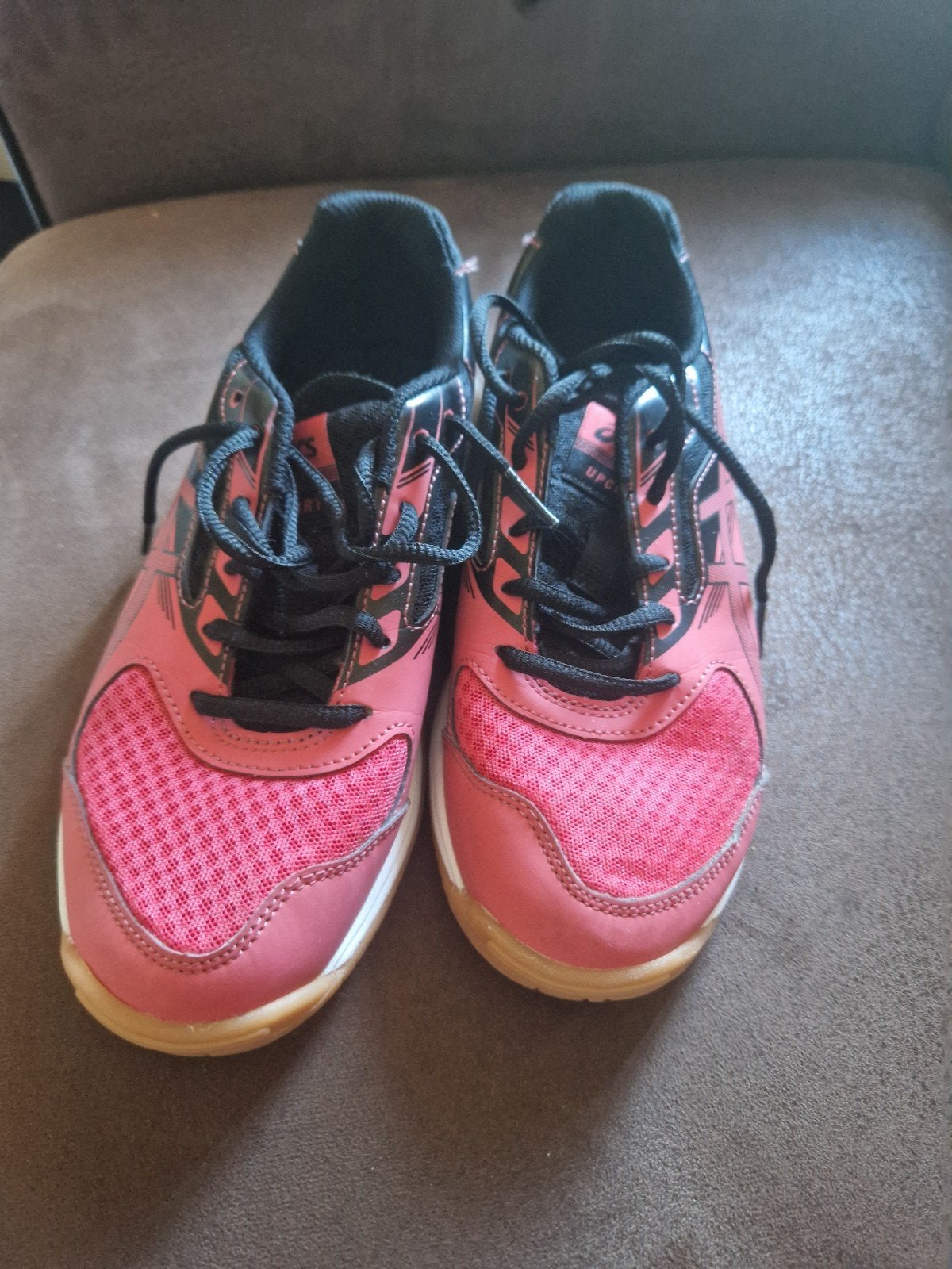 ASICS UPCOURT INDOOR SCHOENEN MT 37, Ophalen of Verzenden, Hardloopschoenen, Overige merken
