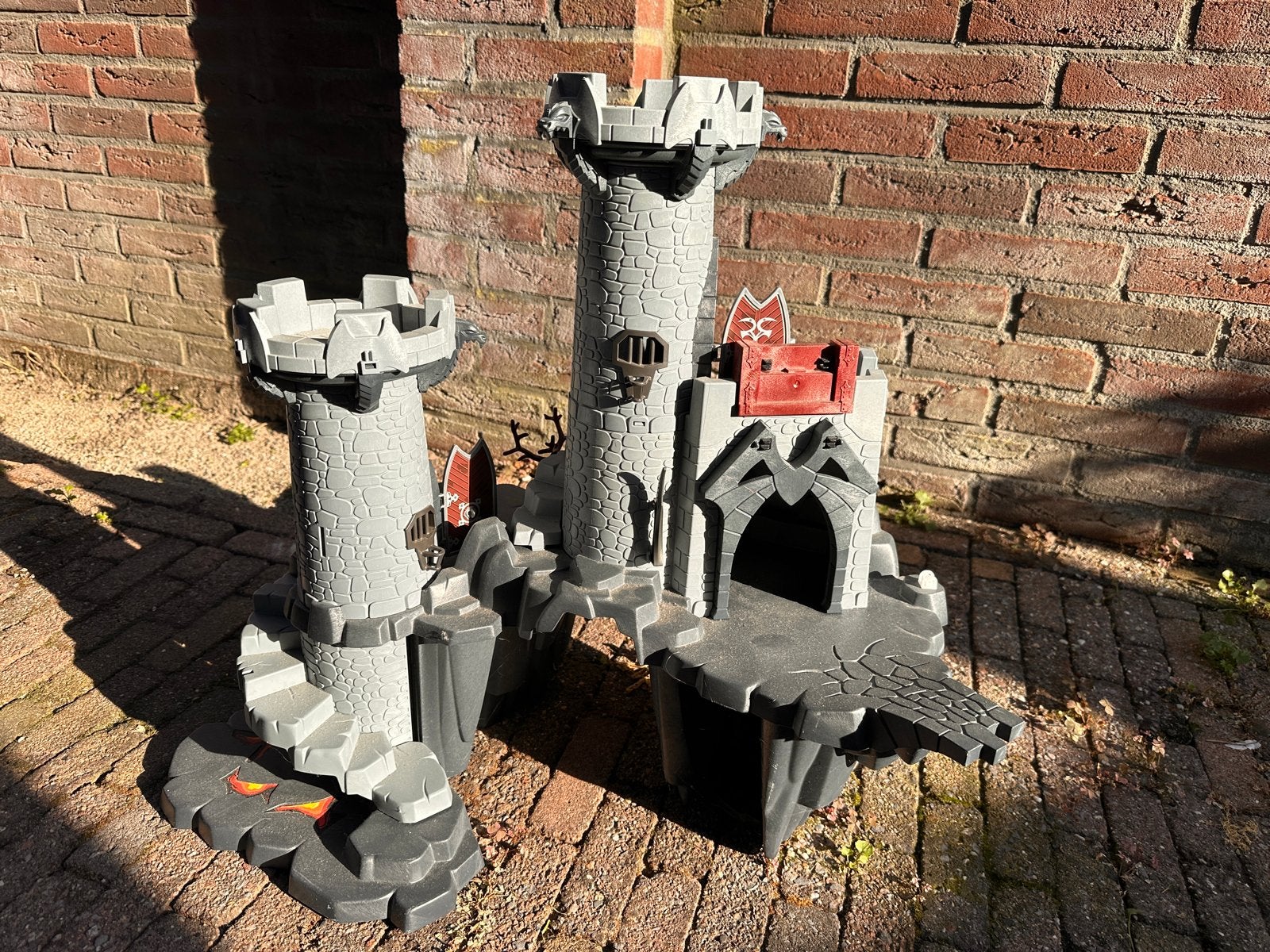 Playmobil incompleet speelkasteel met twee torens, Ophalen, Gebruikt