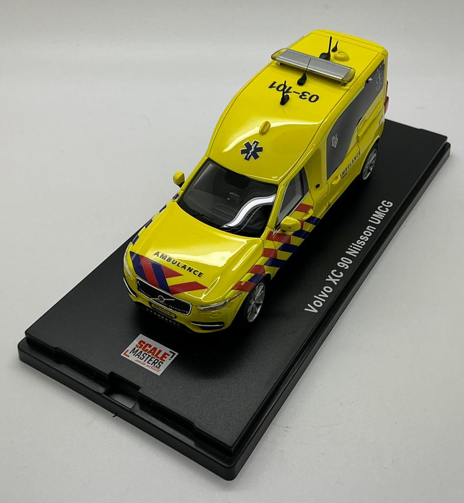 Volvo XC90 Nilsson UMCG Ambulance 1/43 Scale Masters, Hobby en Vrije tijd, Modelauto's | 1:43, Nieuw, Auto, Overige merken, Ophalen of Verzenden