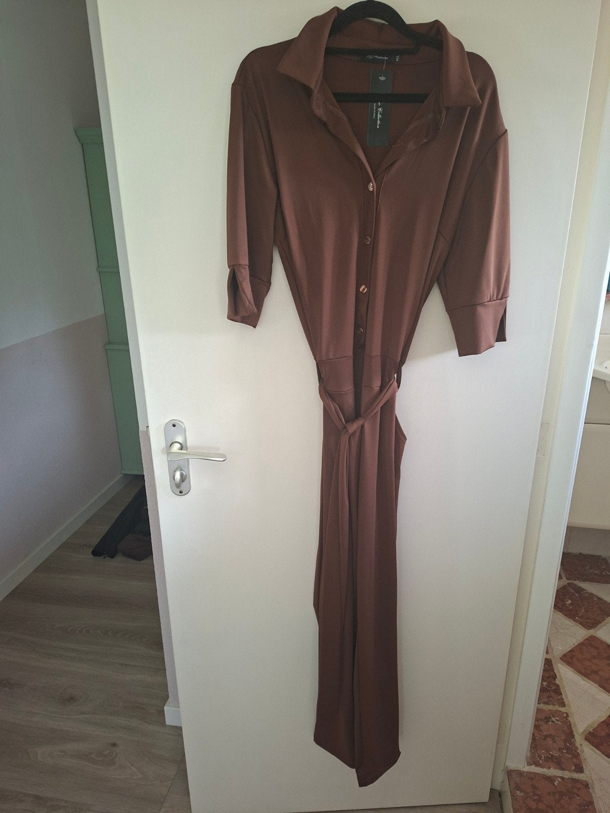 jumpsuit travelstof, Kleding | Dames, Maat 38/40 (M), Bruin, Nieuw, Ophalen of Verzenden