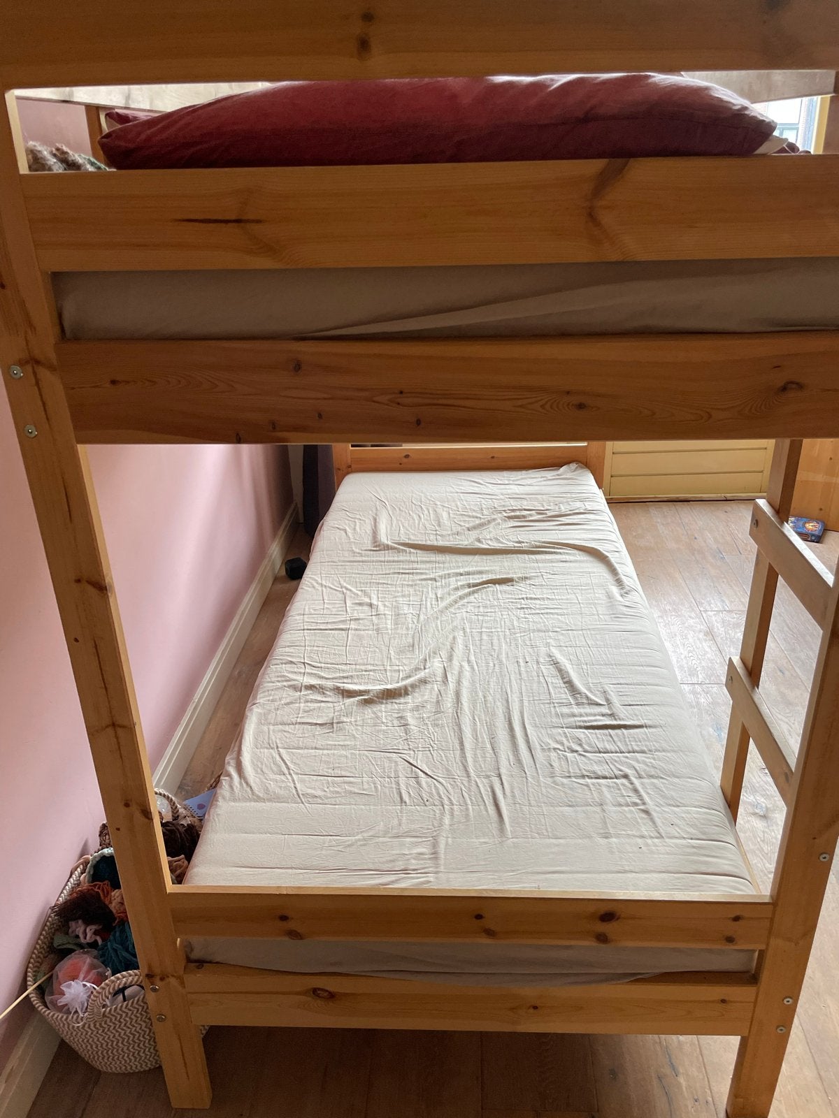 Stevig houten stapelbed met lattenbodems, Ophalen, Gebruikt, 90 cm, 160 tot 180 cm