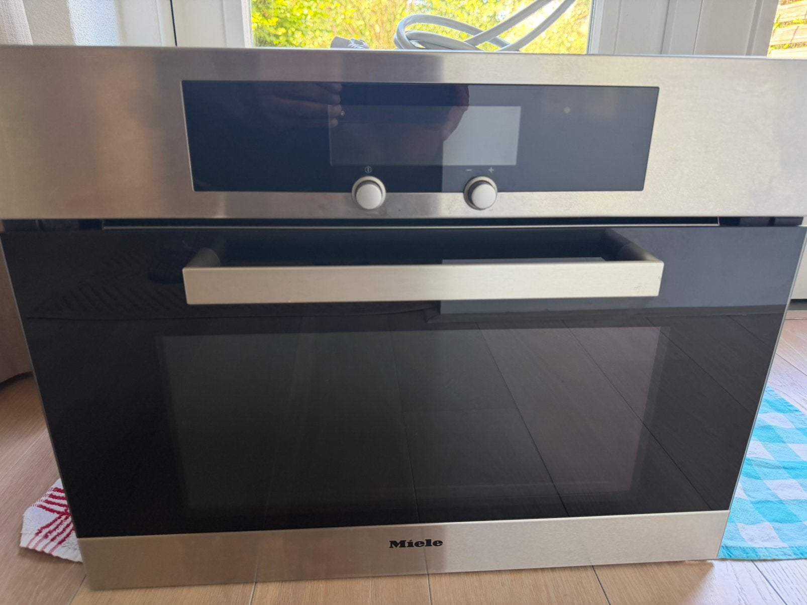 Miele Combimagnetron defect verwarm element, Ophalen, Zo goed als nieuw