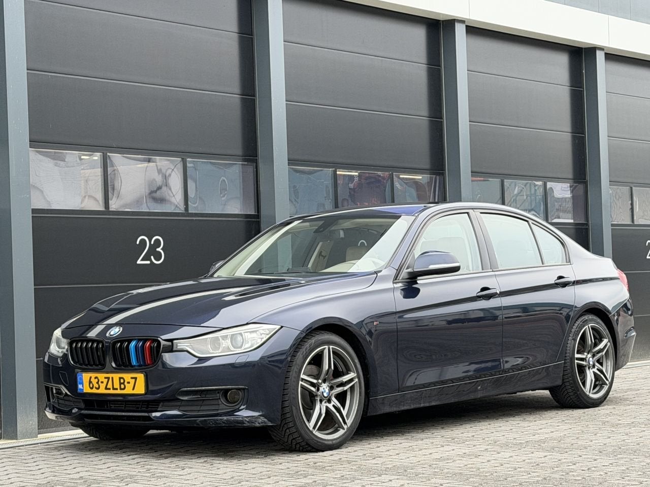 BMW 3-serie 320d Leer Navi Xenon PDC (bj 2013, automaat), Automaat, 745 kg, Achterwielaandrijving, 1995 cc