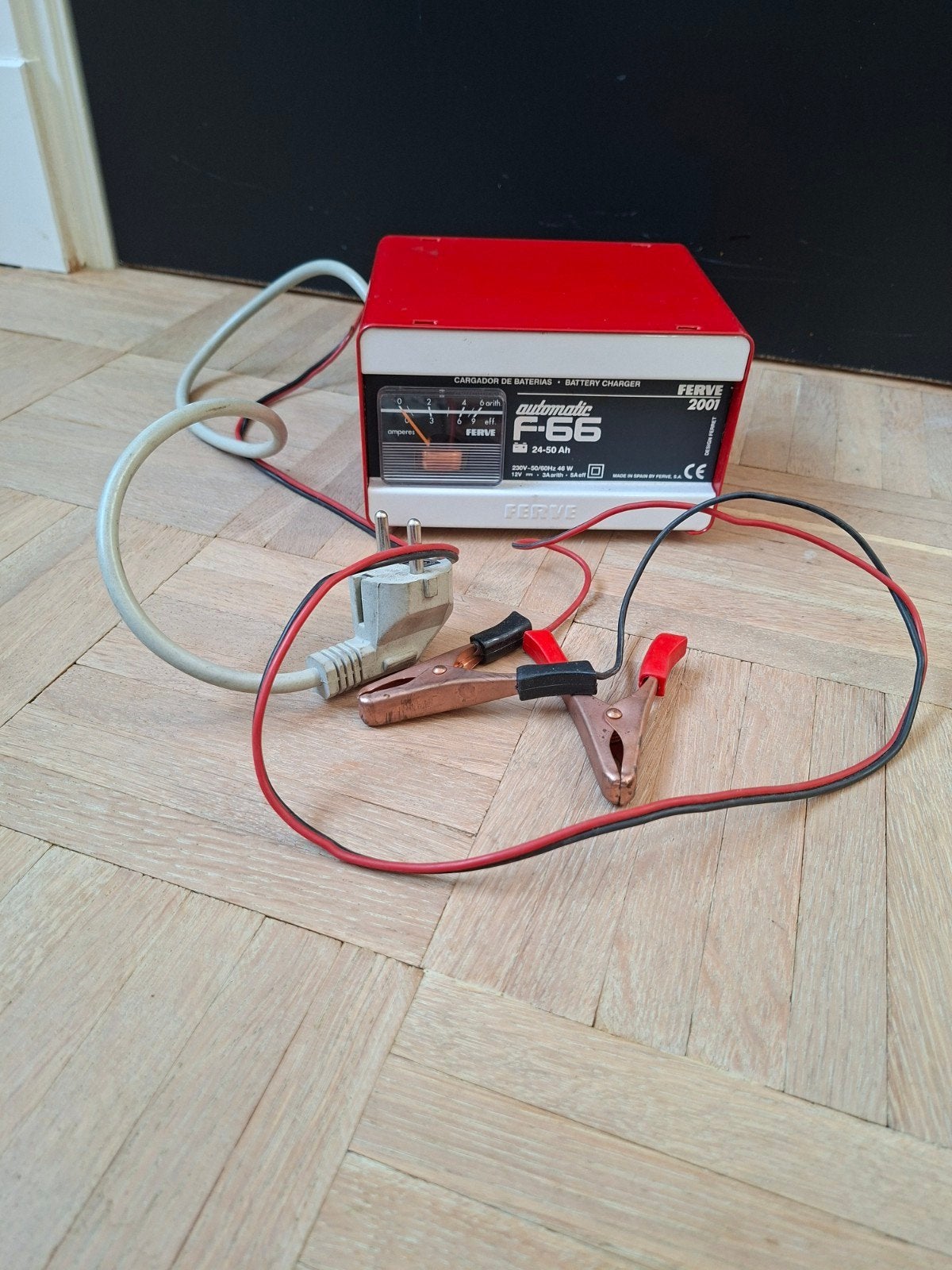 Ferve F-66 Automatische Acculader 12V 3A, Ophalen of Verzenden, Gebruikt, Universele onderdelen