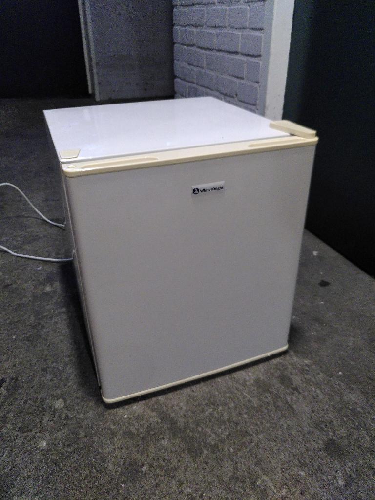 Dapper diepvriesje, Gebruikt, Minder dan 85 cm, Minder dan 60 cm, Vrijstaand
