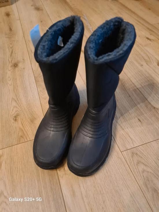 Gevoerde laarzen, snowboots maat 43 nieuw, Zwart, Boots, Nieuw, Ophalen of Verzenden