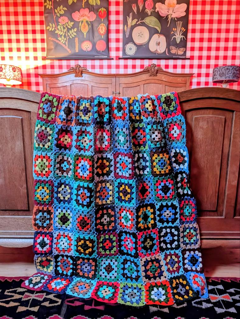 Blauwe granny sprei 160 x 92, Huis en Inrichting, Ophalen of Verzenden, Zo goed als nieuw