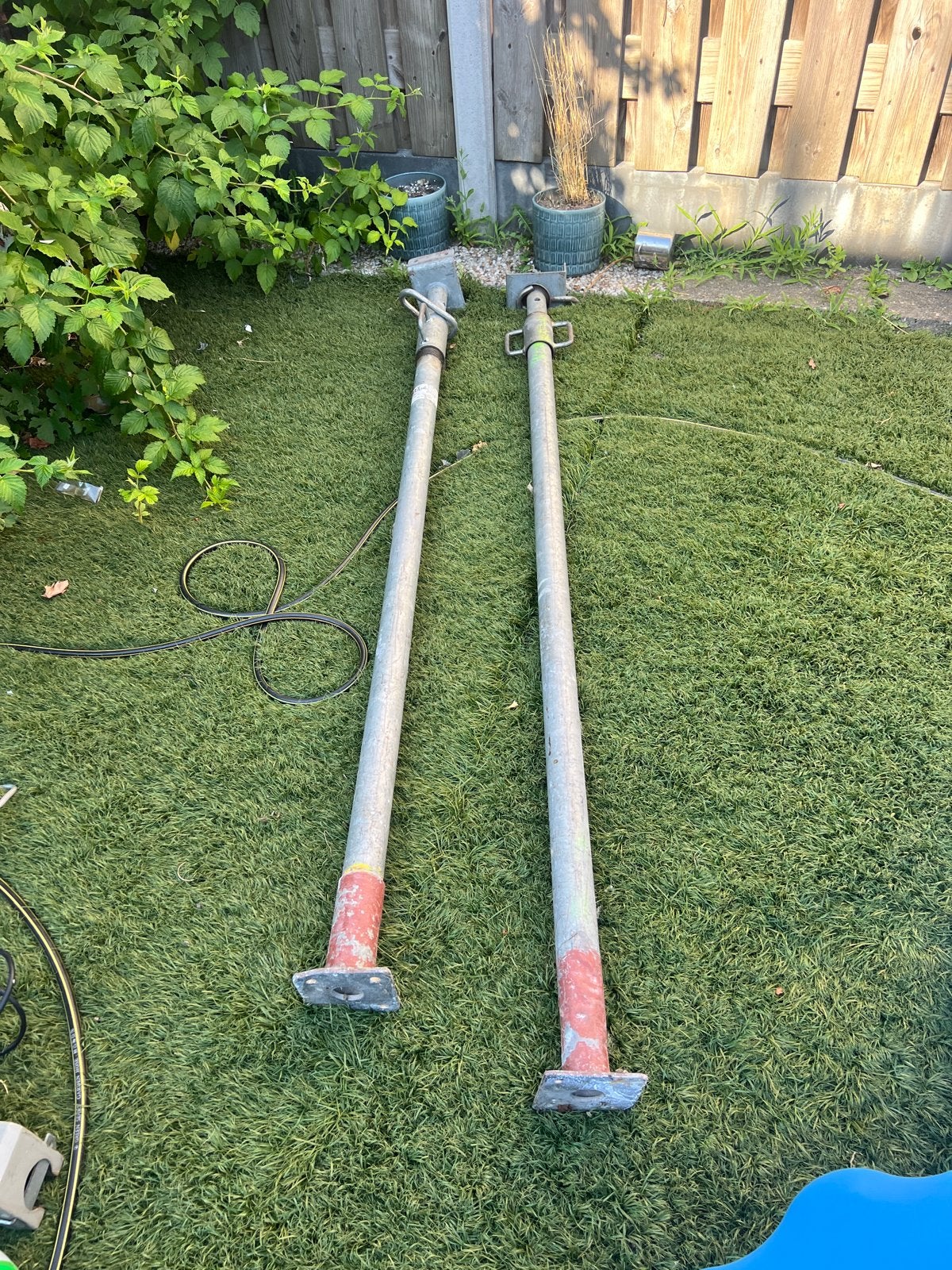 2x Steigerpalen / Stempels voor bouw en renovatie, Ophalen, Gebruikt, Overige typen, 2 tot 5 meter