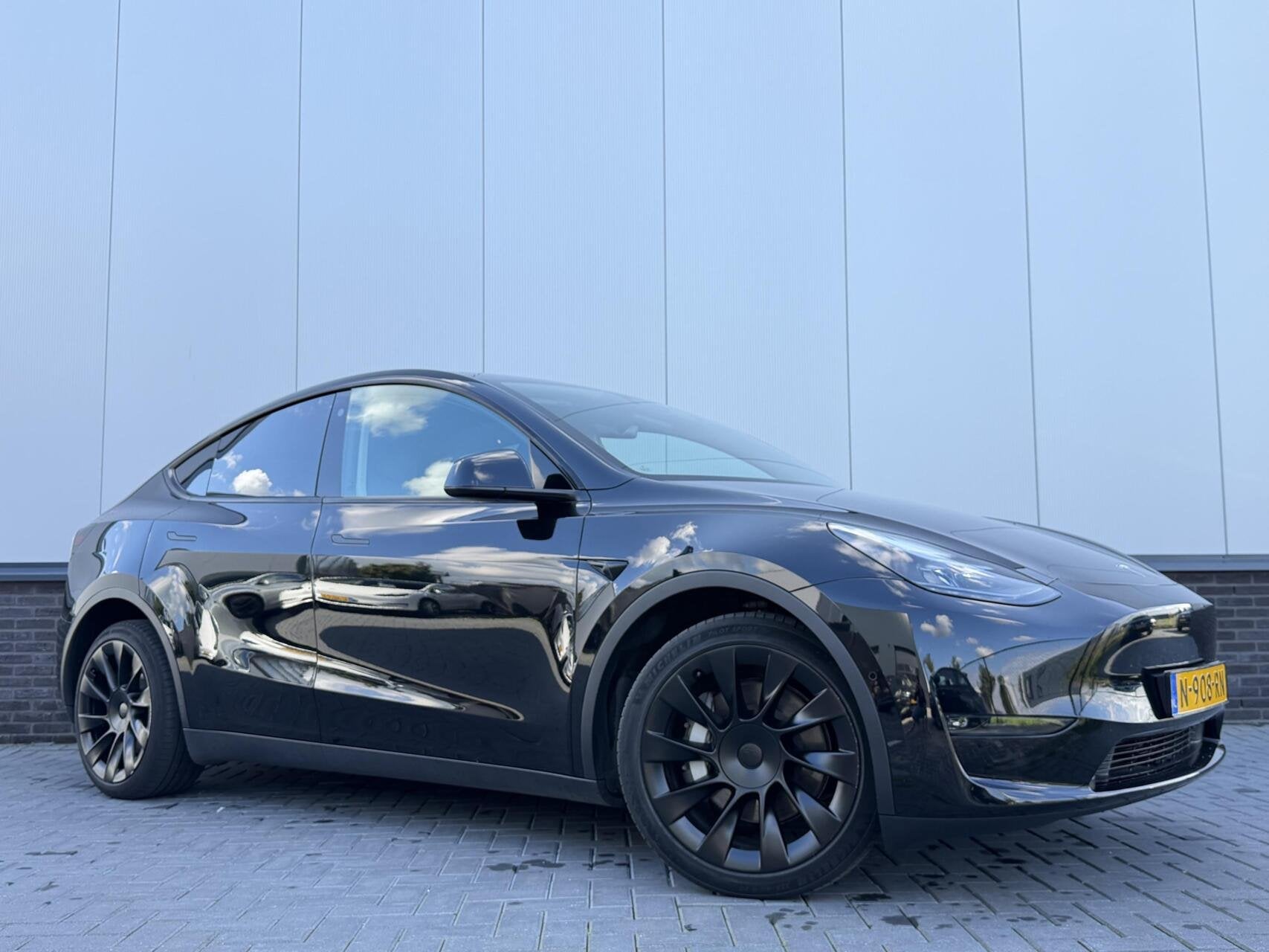 Tesla Model Y Long Range AWD 75 kWh, Auto's, Automaat, Gebruikt, Zwart, Origineel Nederlands