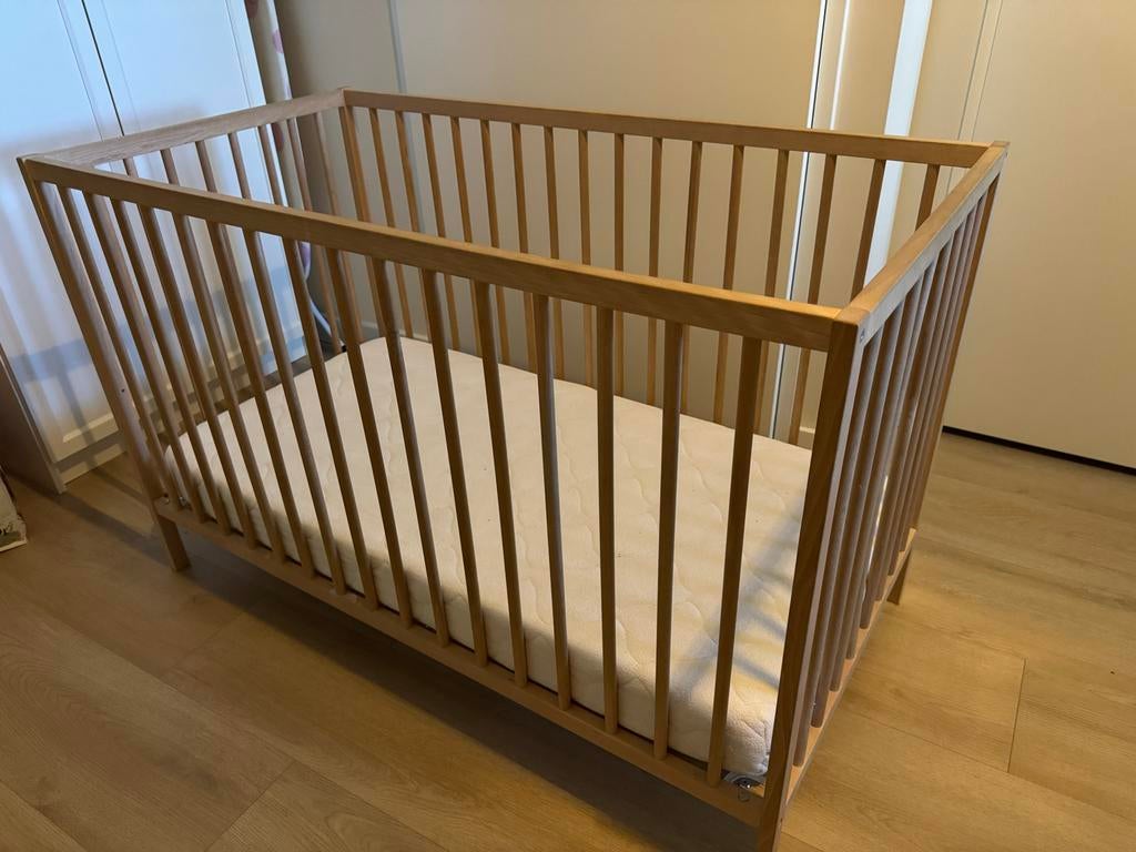 IKEA Sniglar ledikant inclusief matras, Kinderen en Baby's, Babywiegjes en Ledikanten, Ophalen, Gebruikt, Ledikant