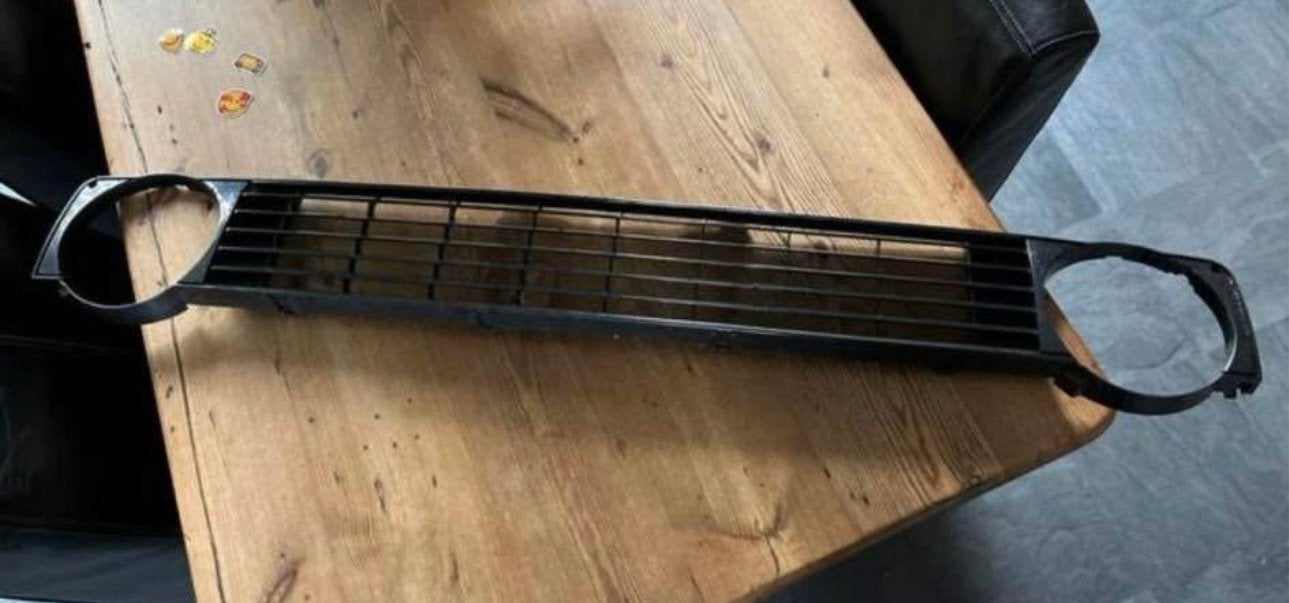 Embleemloze grill Volkswagen Golf 1, Ophalen, Gebruikt, Voor, Volkswagen
