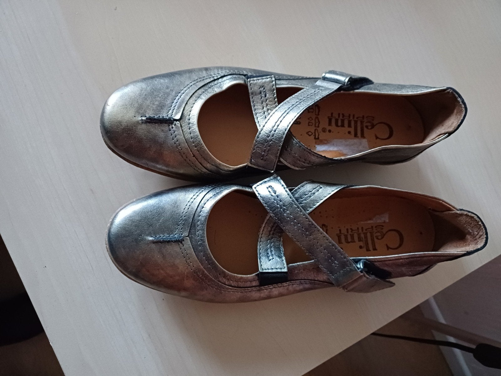 Nieuwe leren dames schoenen., Ophalen of Verzenden, Nieuw, Zwart, Sneakers of Gympen