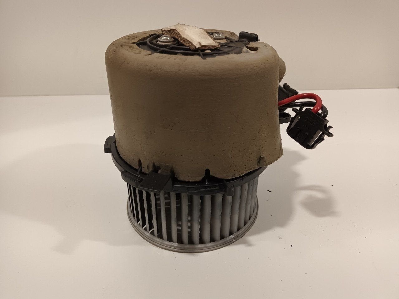 Kachel ventilator motor Audi A5, Onderdelen@venauto.nl, Van der Ven Autorecycling B.V., Gebruikt, Ettenseweg 76, 4706 PB Roosendaal, The Netherlands