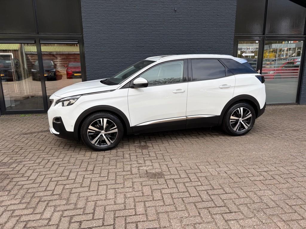 Peugeot 3008 1.2 130PK Trekhaak massage stoel panodak, Voorwielaandrijving, Gebruikt, 1295 kg, 1199 cc
