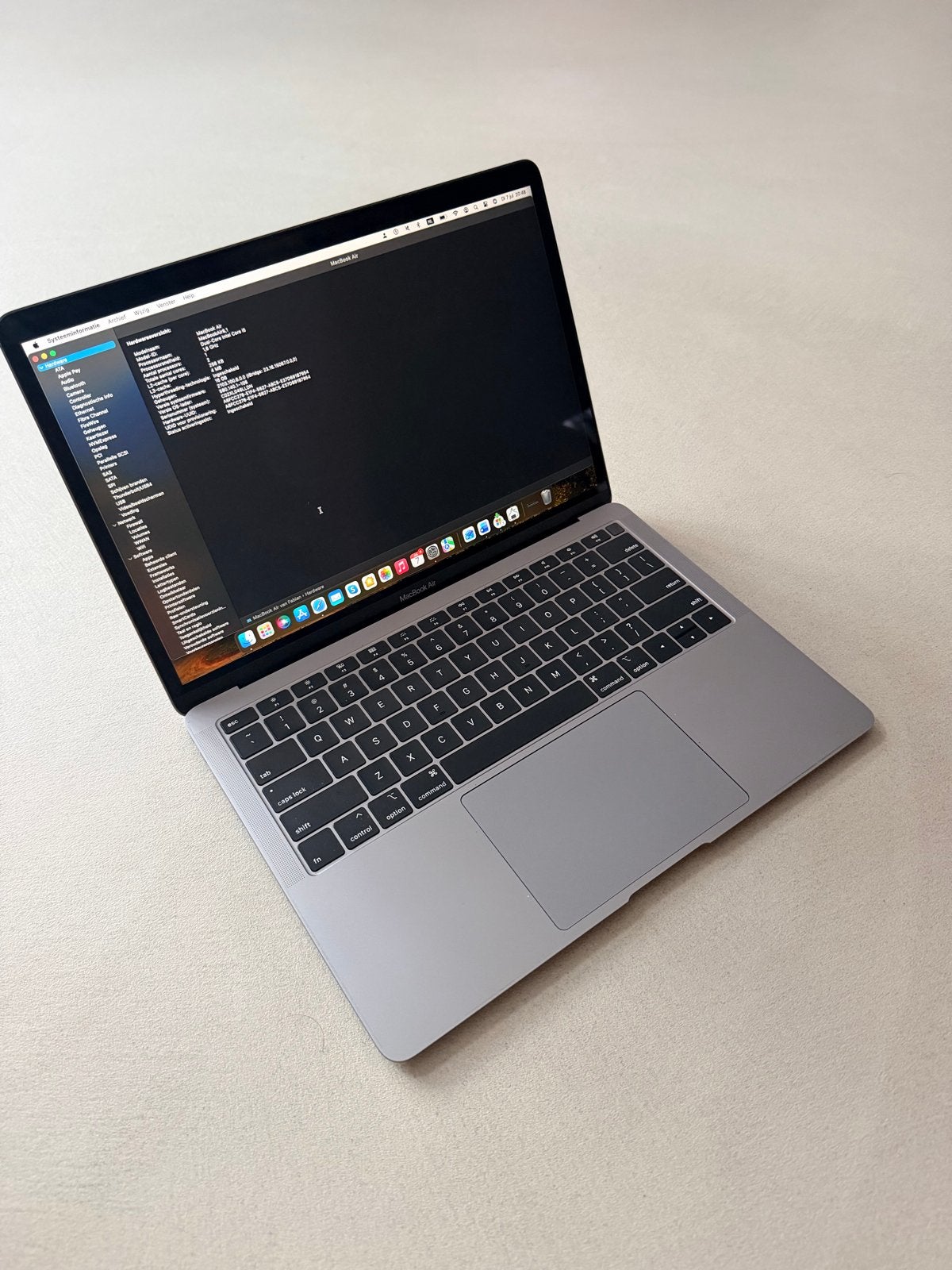 MacBook Air 2018 - 16GB RAM, 512GB SSD, Retina, Sonoma, Computers en Software, Apple Macbooks, Qwerty, 13 inch, Minder dan 2 Ghz