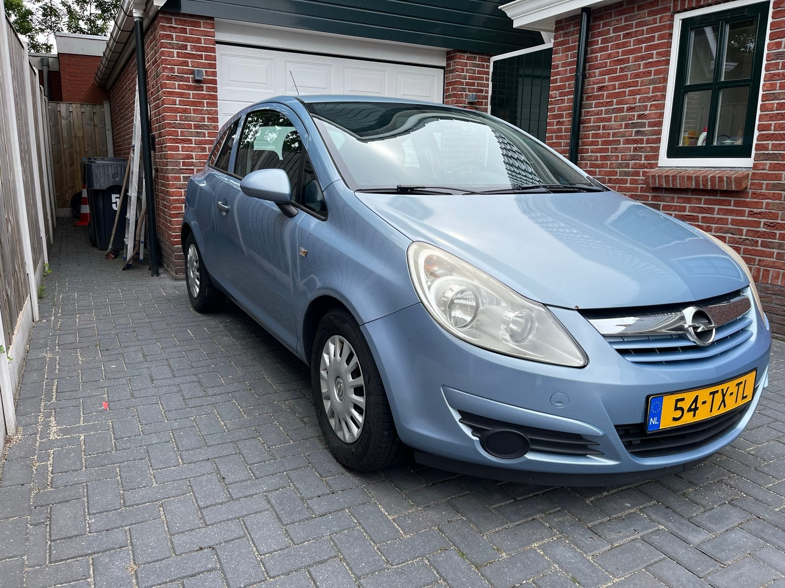 Opel Corsa 1.2 16V benzine NIEUWE APK augustus 2027, Auto's, Opel, Voorwielaandrijving, 450 kg, 40 €/maand, 4 cilinders
