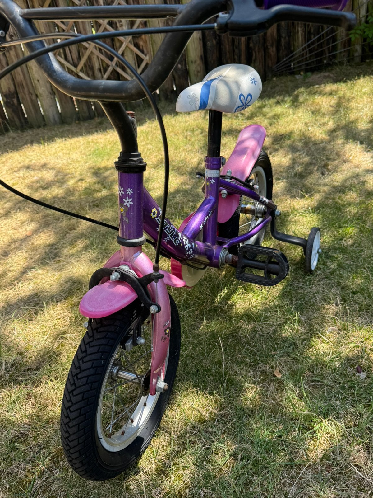 fietsje 12 inch meisje, Ophalen, Zo goed als nieuw