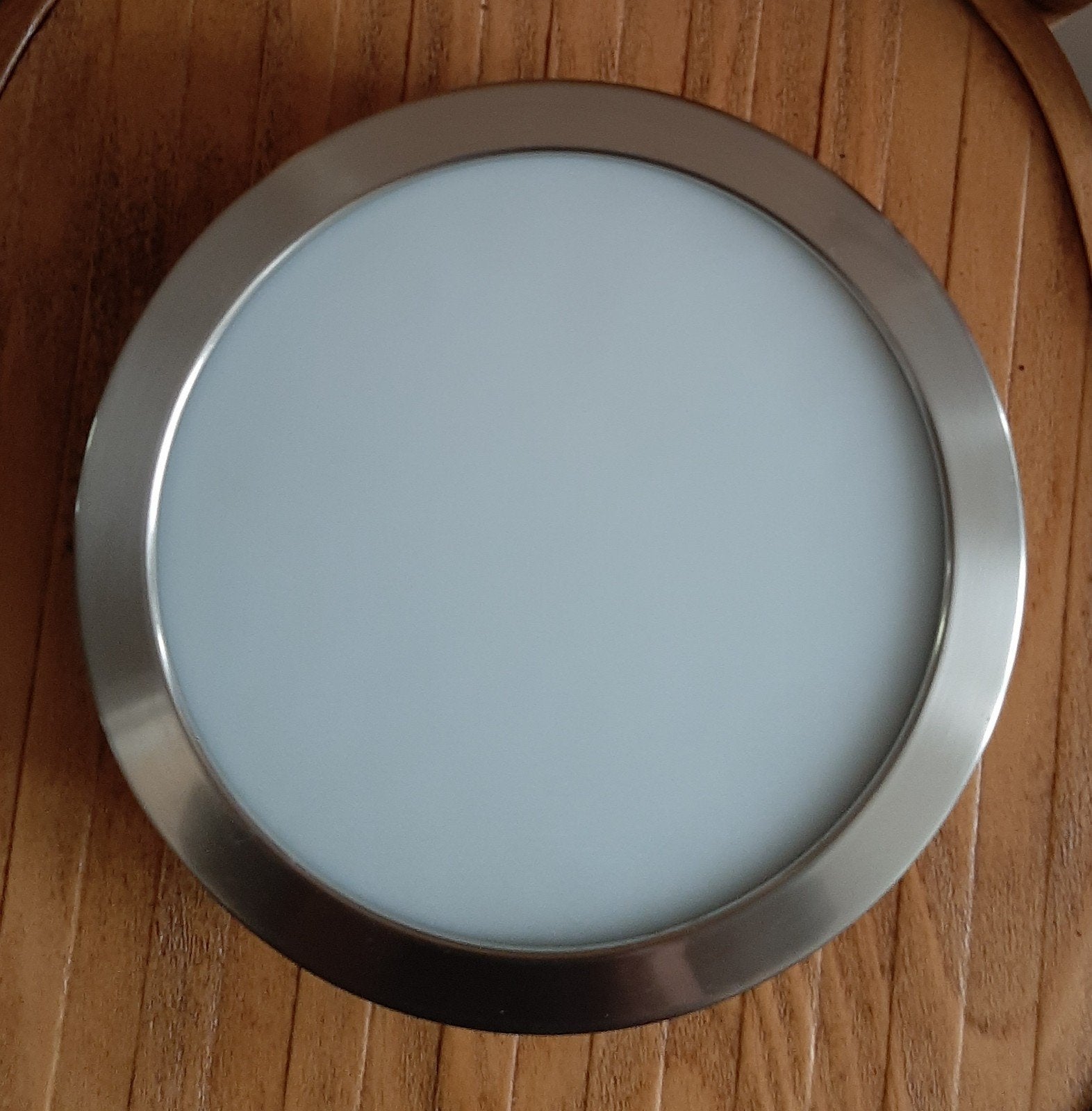 Massive plafondlamp, Ophalen, Zo goed als nieuw