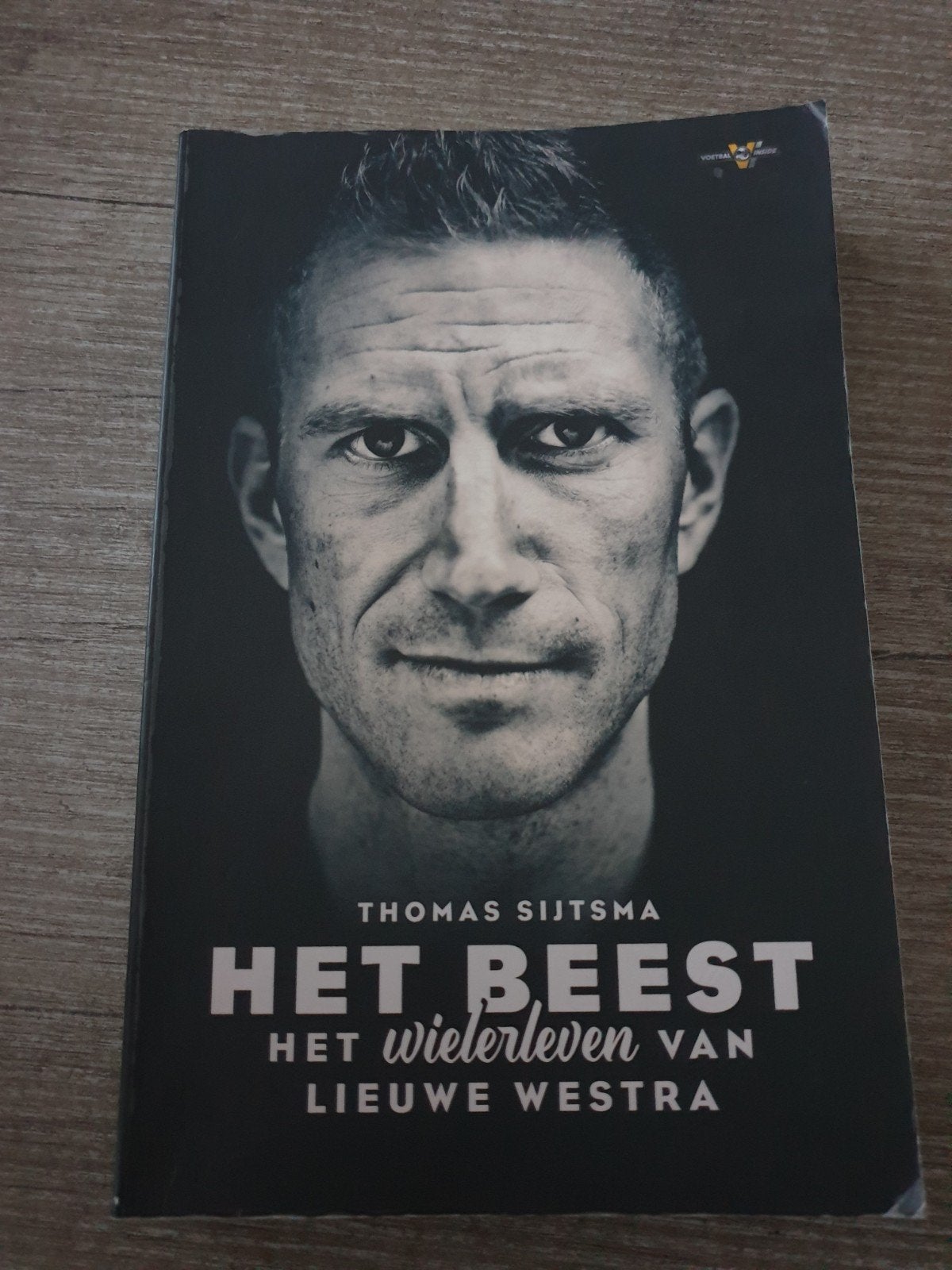 Het Beest: Het wielerleven van Lieuwe Westra, Ophalen of Verzenden, Gelezen, Thomas Sijtsma