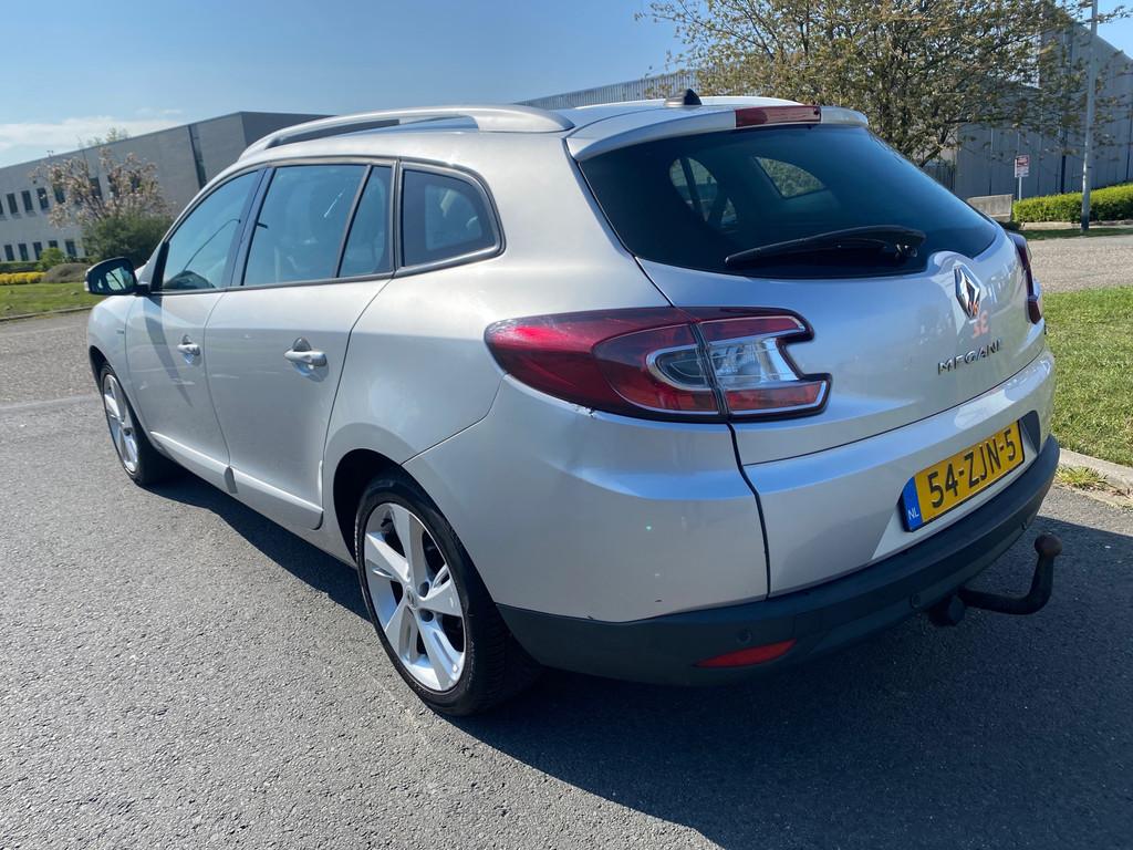 Renault Mégane Estate 2012 * 1.5 dCi Bose * LED * LMV * AIR, Auto's, Voorwielaandrijving, Euro 5, Gebruikt, 4 cilinders